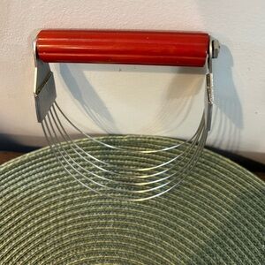 1940’s Androck Red Bakelite Pastry Dough Blender/Cutter & Stainless Steel Tines.